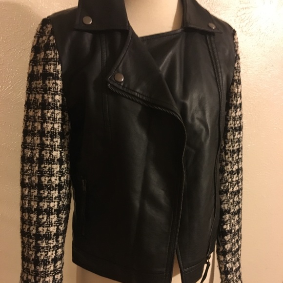 Jackets & Blazers - ❌SOLD❌🍁Romeo and Juliet couture Jacket